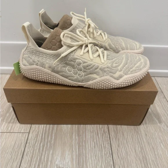 Vivo Barefoot Arctic Wolf Sneakers - Picture 2 of 10